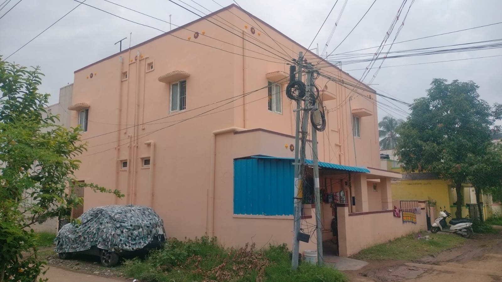 House for sale: 4 cents, 4 houses and 1 shop ( 2BHK  2 house, 1BHK 2 house,1 shop)